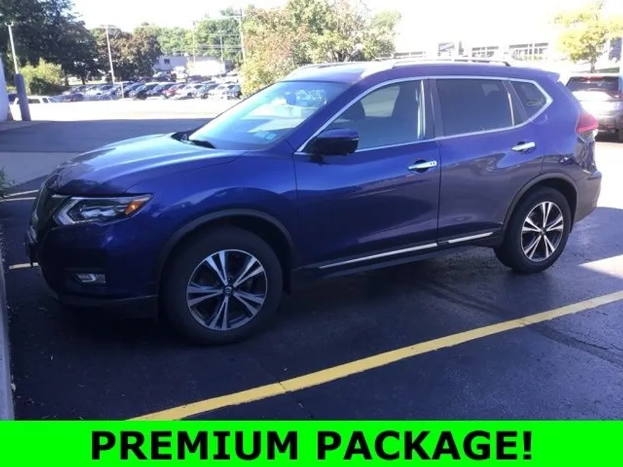 2017 Nissan Rogue SL photo 1