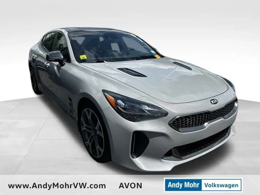 2019 Kia Stinger GT2 photo 1