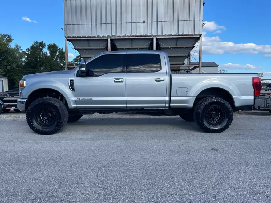 2020 Ford F-250 Lariat photo 1
