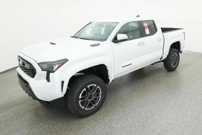 2025 Toyota Tacoma TRD Sport photo 1