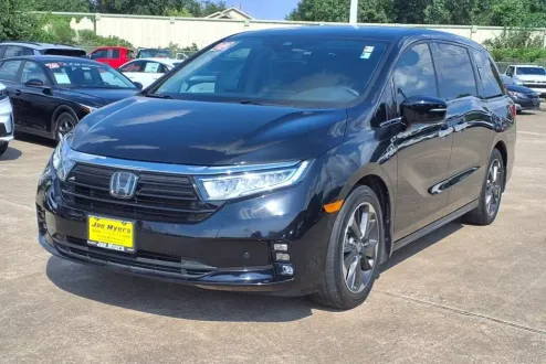 2022 Honda Odyssey Elite photo 2