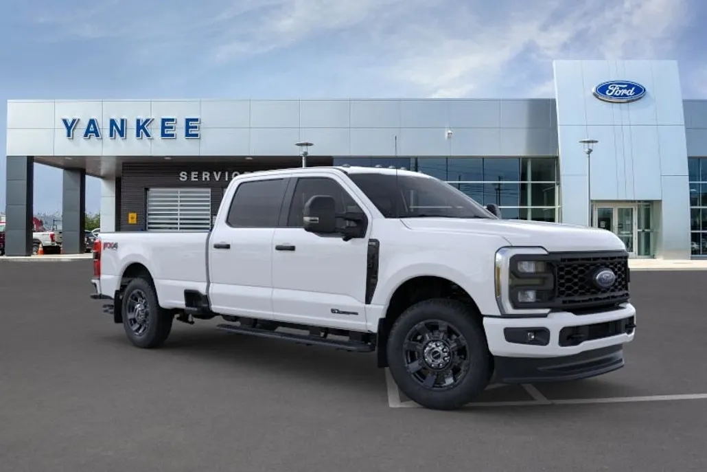 2025 Ford F-350 XL photo 1