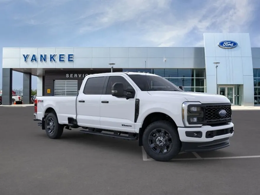 2025 Ford F-350 XL photo 1