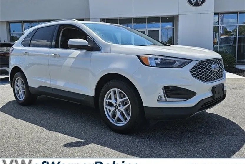 2023 Ford Edge SEL photo 1