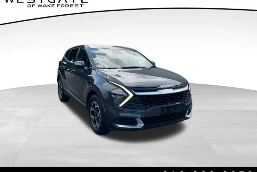 2023 Kia Sportage LX photo 1