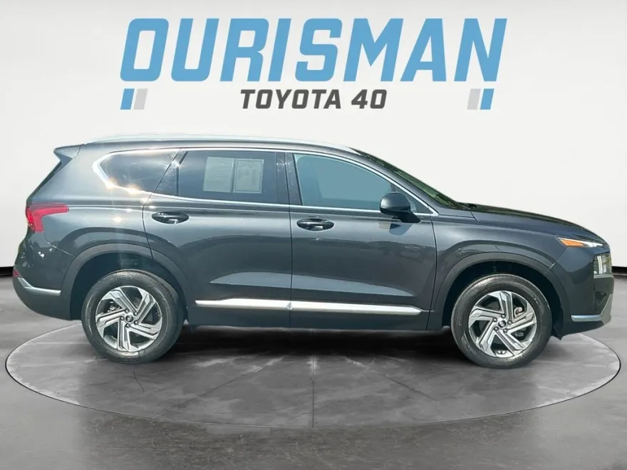 2022 Hyundai Santa Fe SEL photo 1