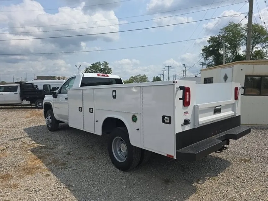 2025 Chevrolet Silverado 3500HD Work Truck photo 1