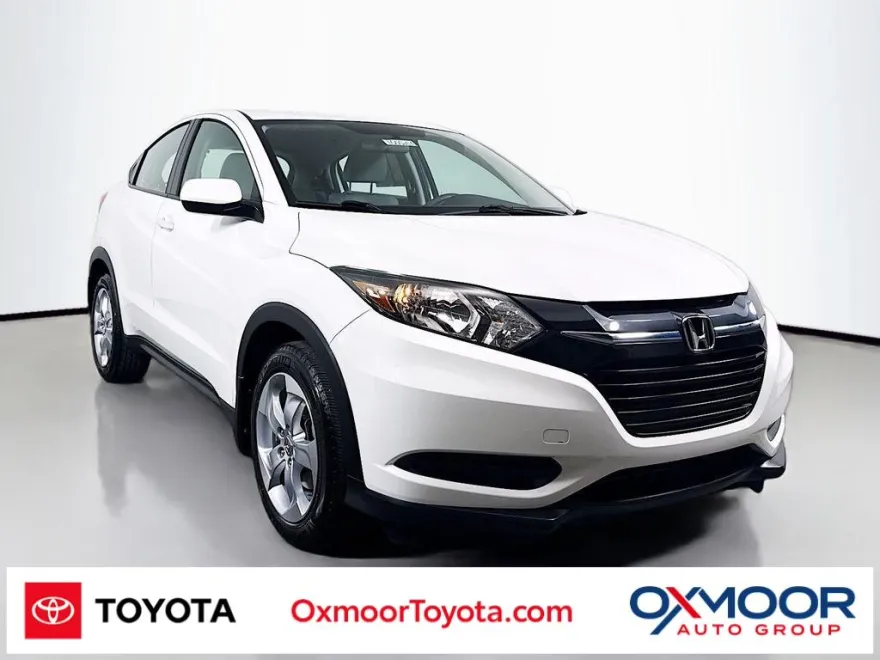 2016 Honda HR-V LX photo 1