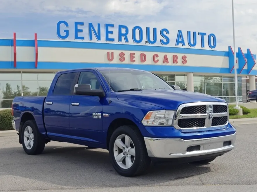 2017 Ram 1500 SLT photo 1
