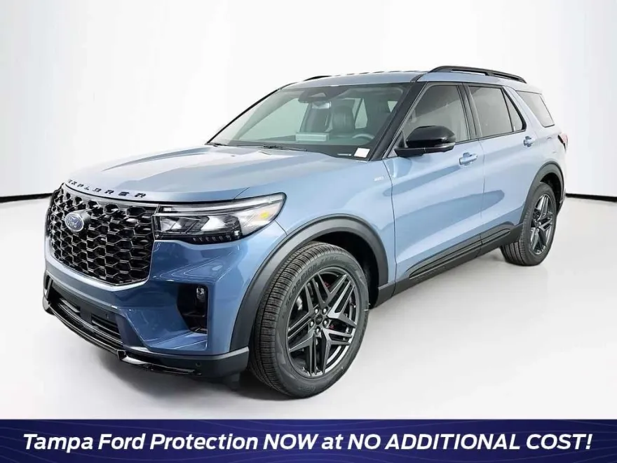 2025 Ford Explorer ST-Line photo 1