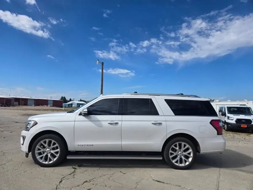 2019 Ford Expedition MAX Platinum photo 1