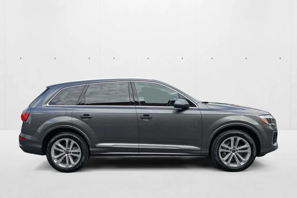 2025 Audi Q7 Premium Plus photo 1