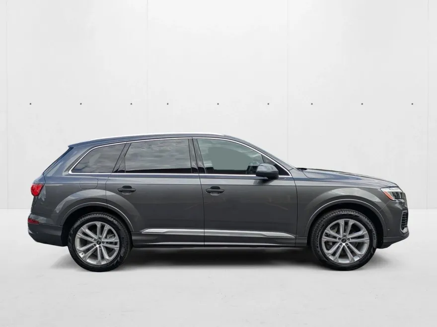 2025 Audi Q7 Premium Plus photo 1