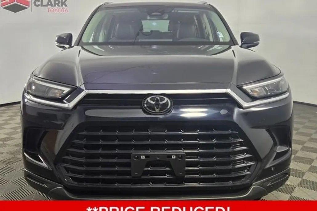 2024 Toyota Grand Highlander XLE photo 1