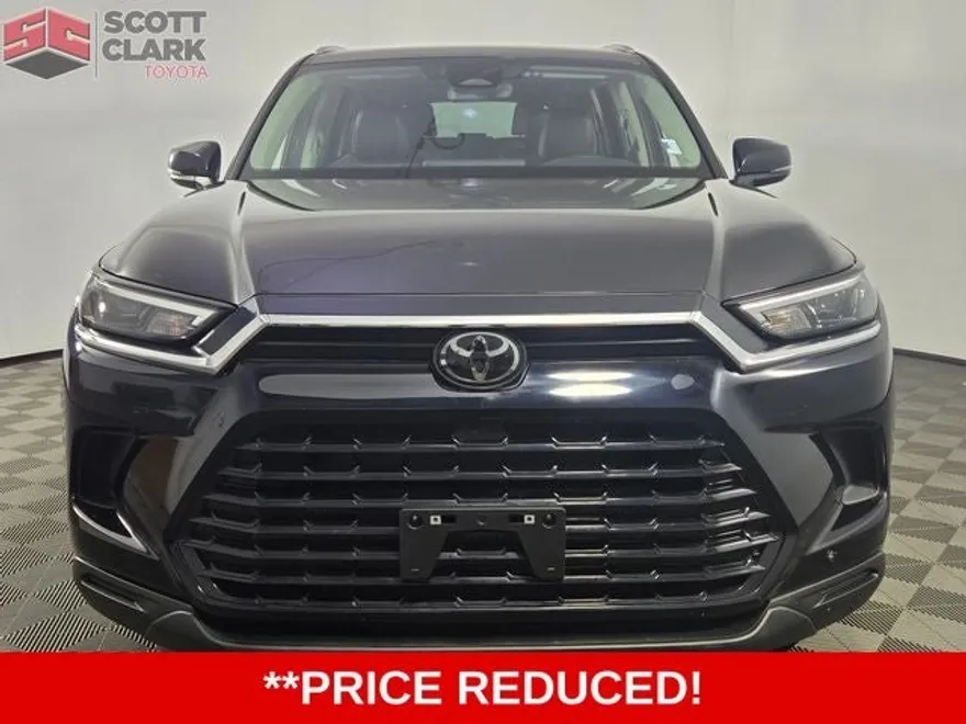 2024 Toyota Grand Highlander XLE photo 1