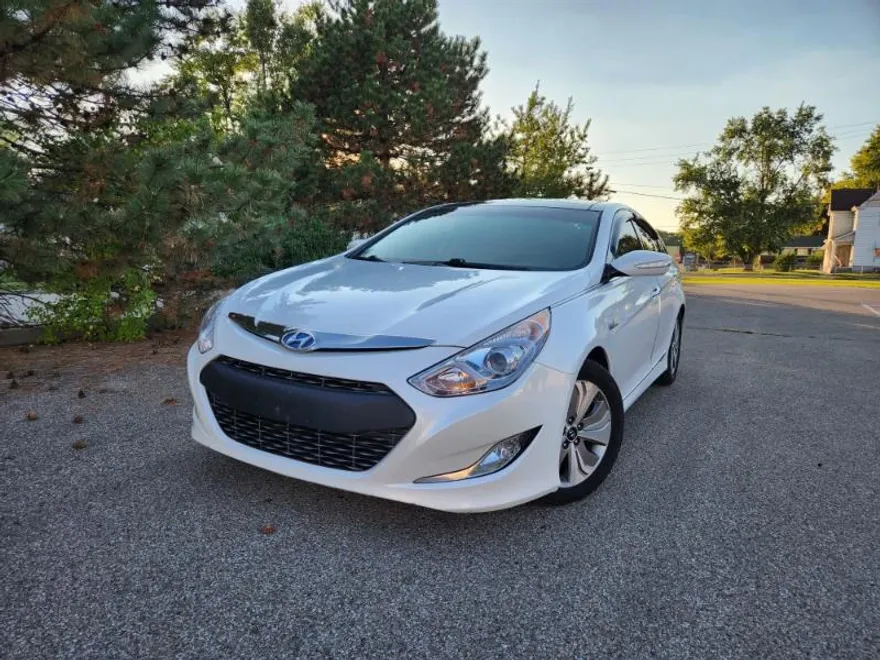 2015 Hyundai Sonata Hybrid Limited photo 1
