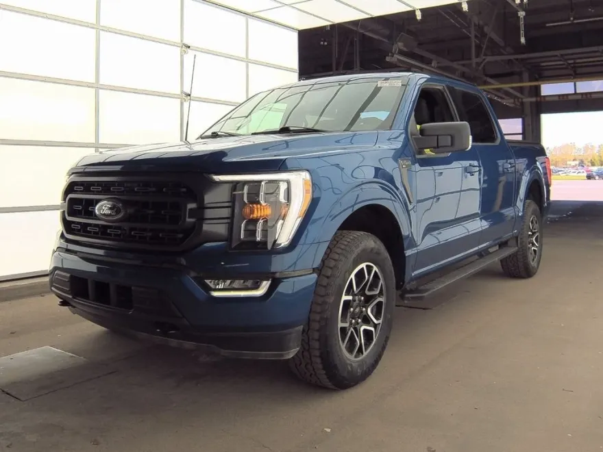 2023 Ford F-150 XLT photo 1