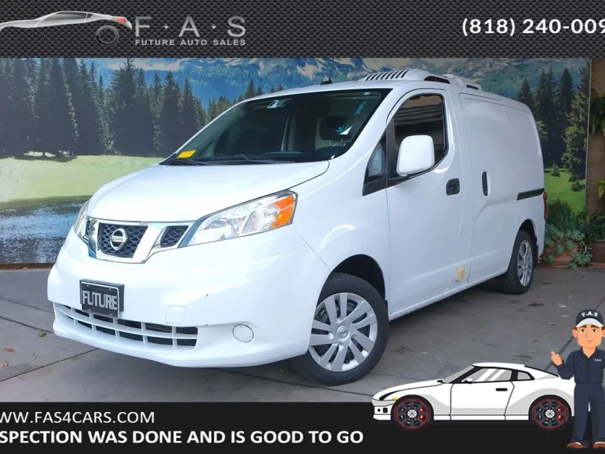 2019 Nissan NV200 SV photo 1