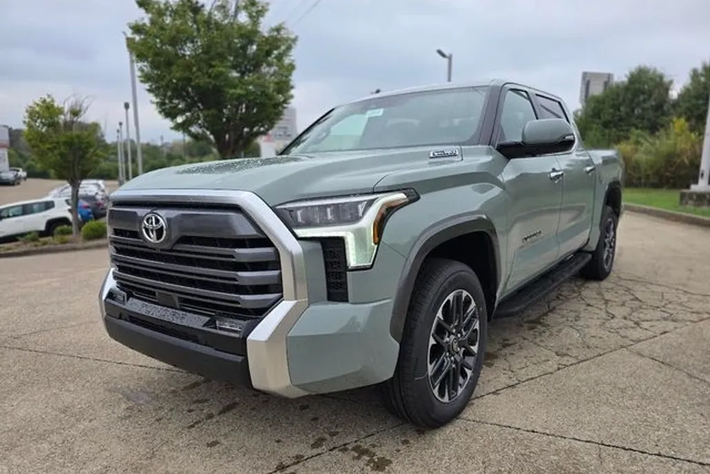 2026 Toyota Tundra Limited photo 1