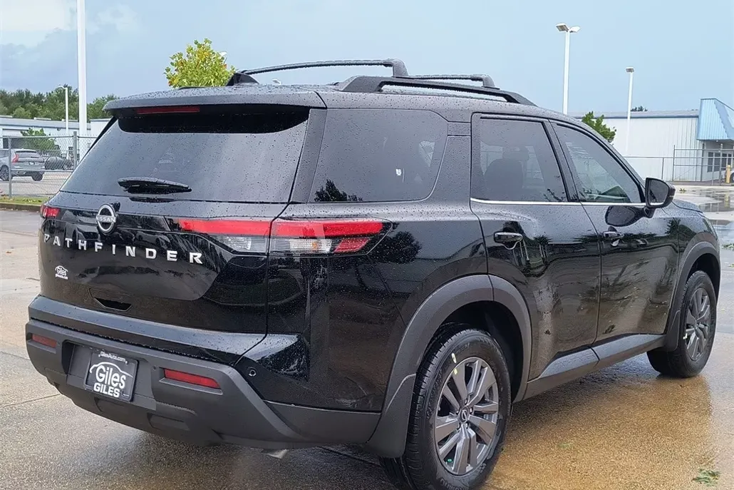 2025 Nissan Pathfinder SV photo 1