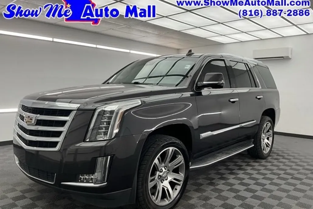 2016 Cadillac Escalade Luxury photo 1