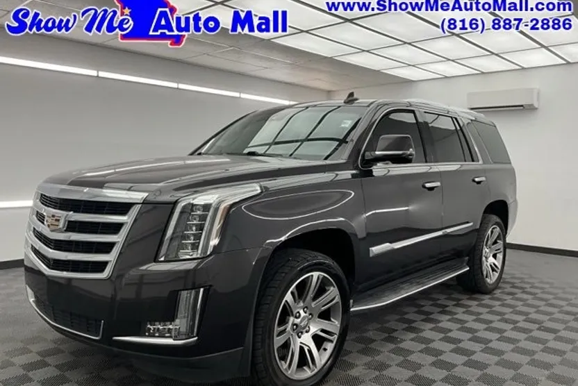 2016 Cadillac Escalade Luxury photo 1