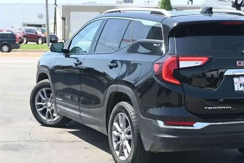 2024 Gmc Terrain SLT photo 1