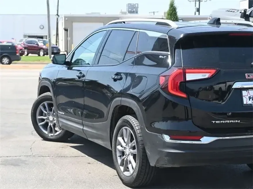 2024 Gmc Terrain SLT photo 1