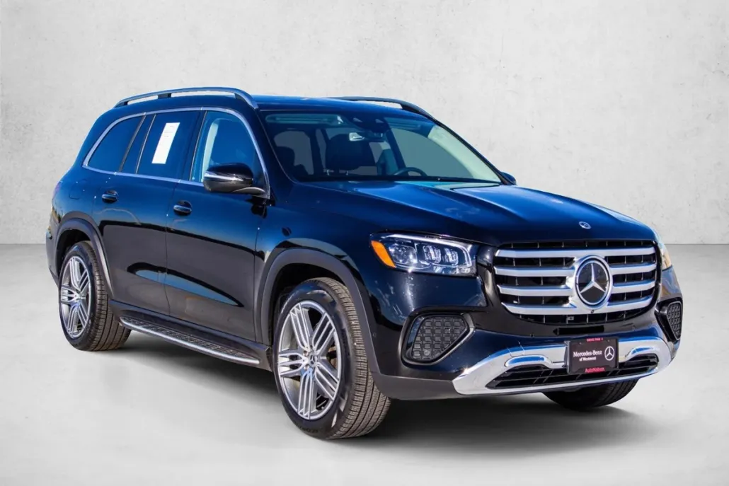 2025 Mercedes Benz GLS 450 4MATIC photo 1