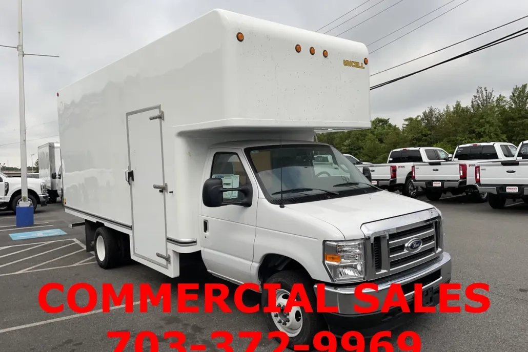 2025 Ford E-450 photo 1