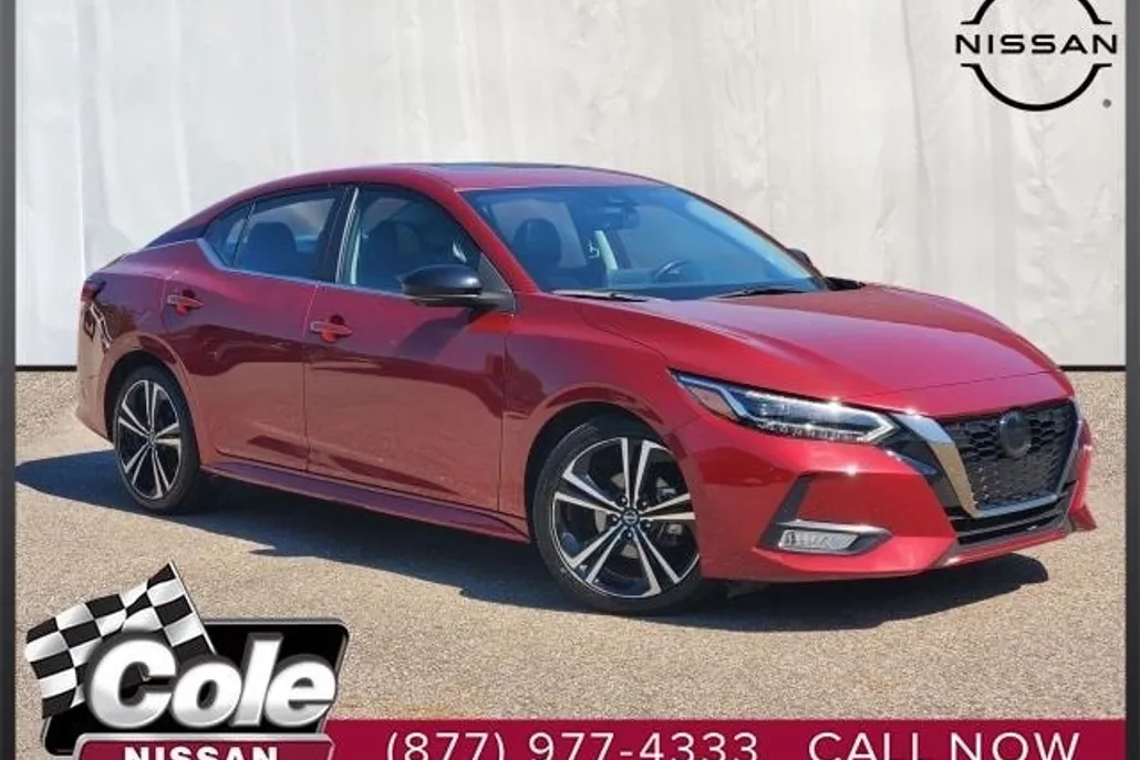2022 Nissan Sentra SR photo 1