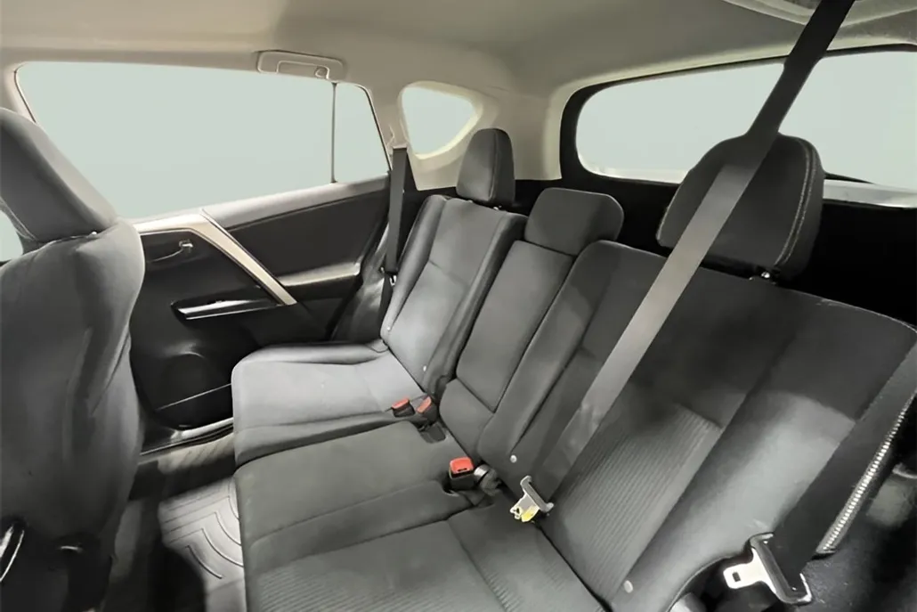 2013 Toyota RAV4 XLE photo 1