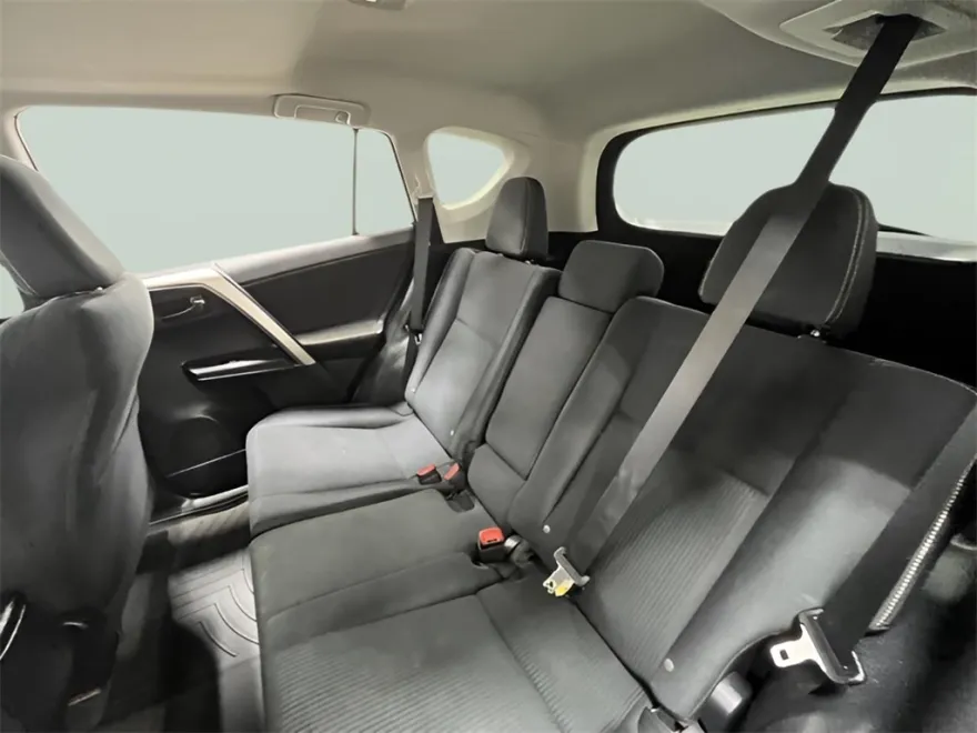 2013 Toyota RAV4 XLE photo 1