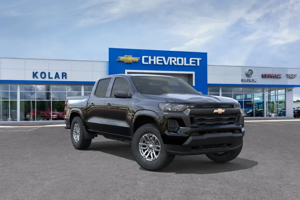 2026 Chevrolet Colorado LT photo 1