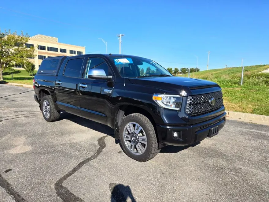 2019 Toyota Tundra Platinum Grade photo 1