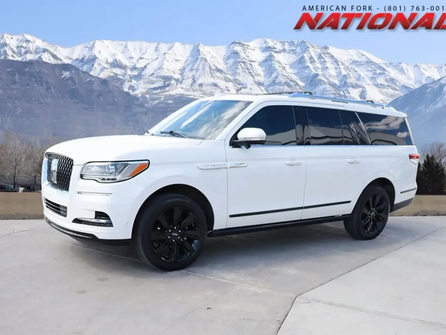 2023 Lincoln Navigator L Reserve photo 1