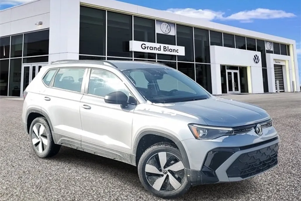 2025 Volkswagen Taos S photo 1