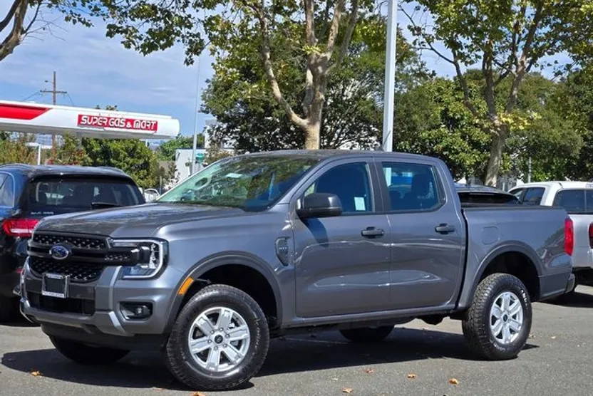 2025 Ford Ranger XL photo 1