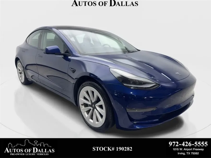 2022 Tesla Model 3 Standard Range photo 1