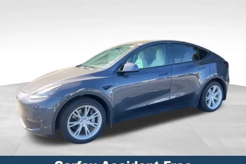 2021 Tesla Model Y Long Range photo 1