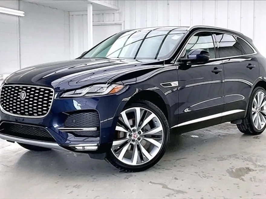 2023 Jaguar F-PACE P250 S photo 1