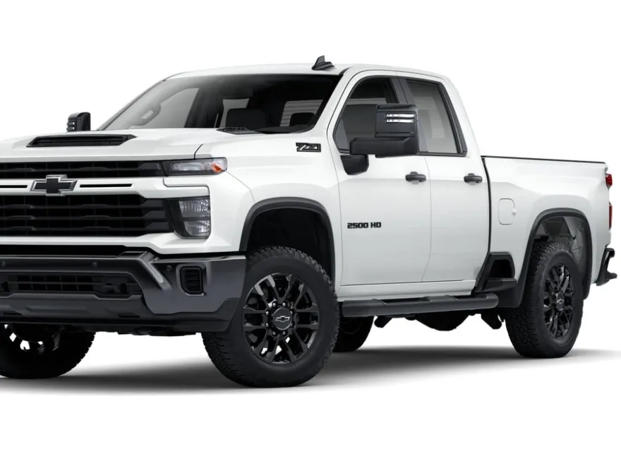 2025 Chevrolet Silverado 2500HD Custom photo 1