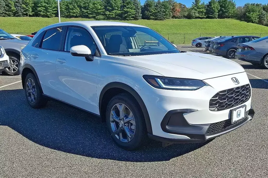 2026 Honda HR-V LX photo 1