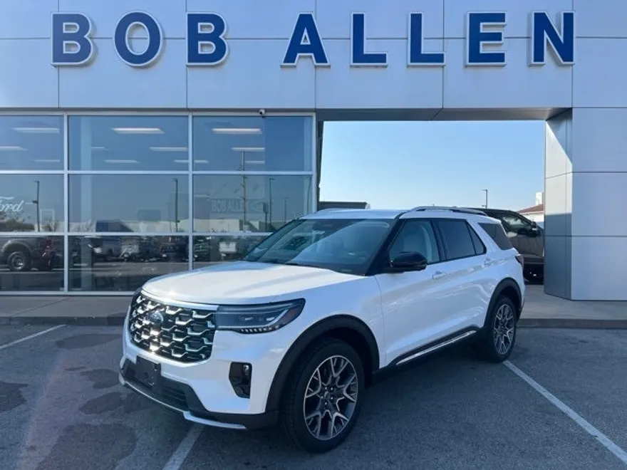 2025 Ford Explorer Platinum photo 1