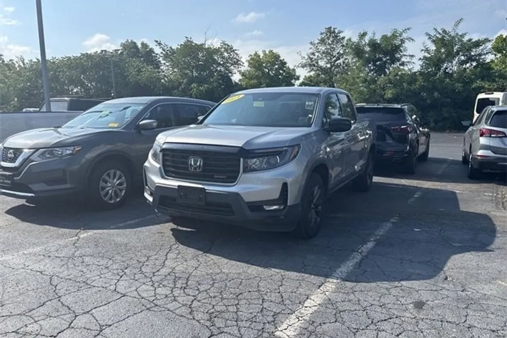2021 Honda Ridgeline Sport photo 1