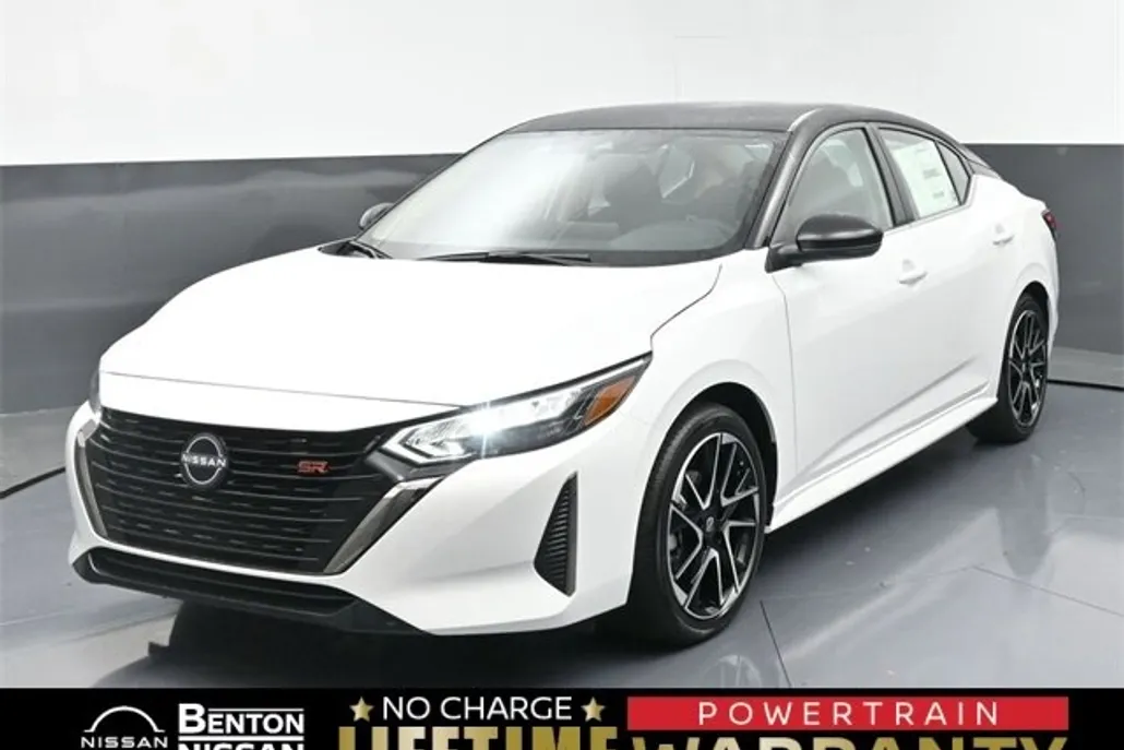 2025 Nissan Sentra SR photo 1