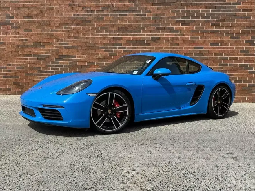 2024 Porsche Cayman S photo 1