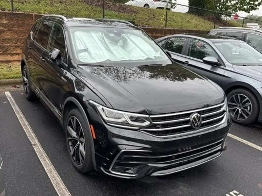 2022 Volkswagen Tiguan SEL Premium R-Line photo 1