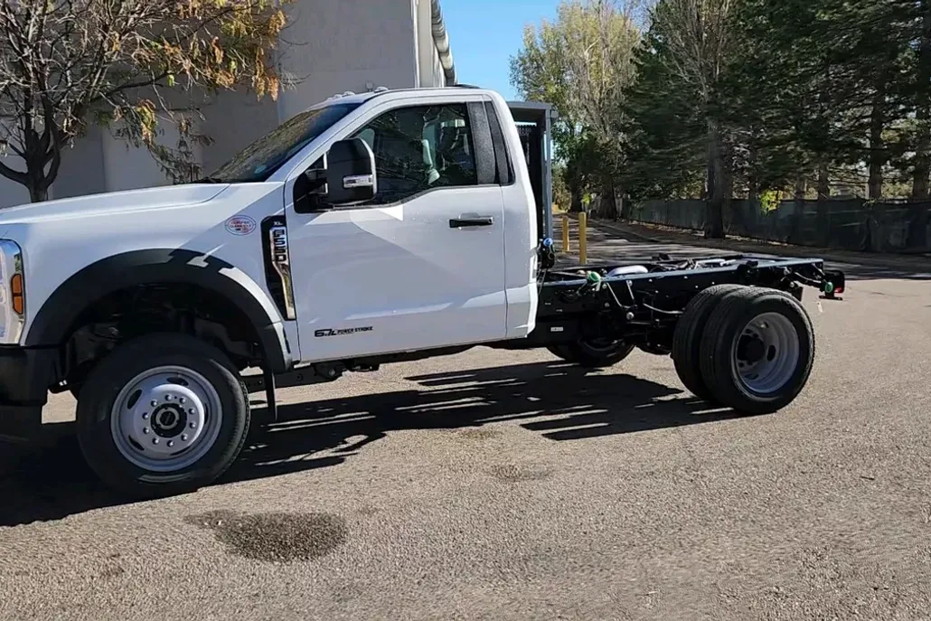 2024 Ford F-550 XL photo 1