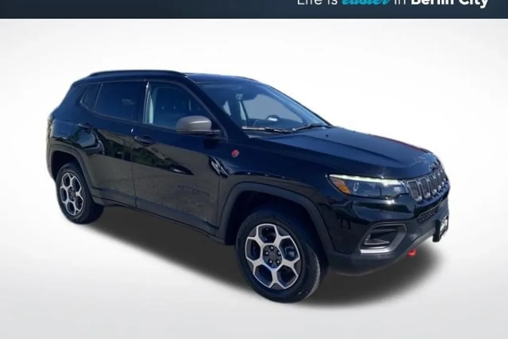 2022 Jeep Compass Trailhawk photo 1